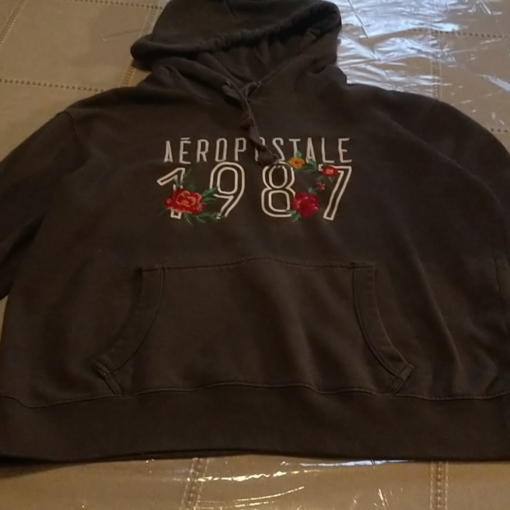 Im selling a hoodie